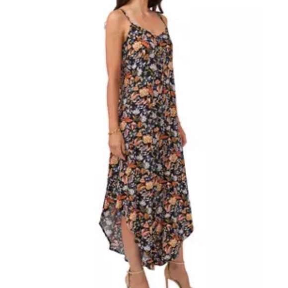 Women's Sleeveless Sweetheart Neck Floral Printed Jumpsuit - Picture 3 of 6